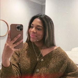 Meet your Posher, Yasmin